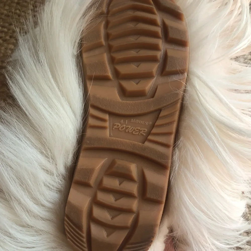 New: Vintage 90’s Yeti Goat Hair and Wool Boots. Size 41